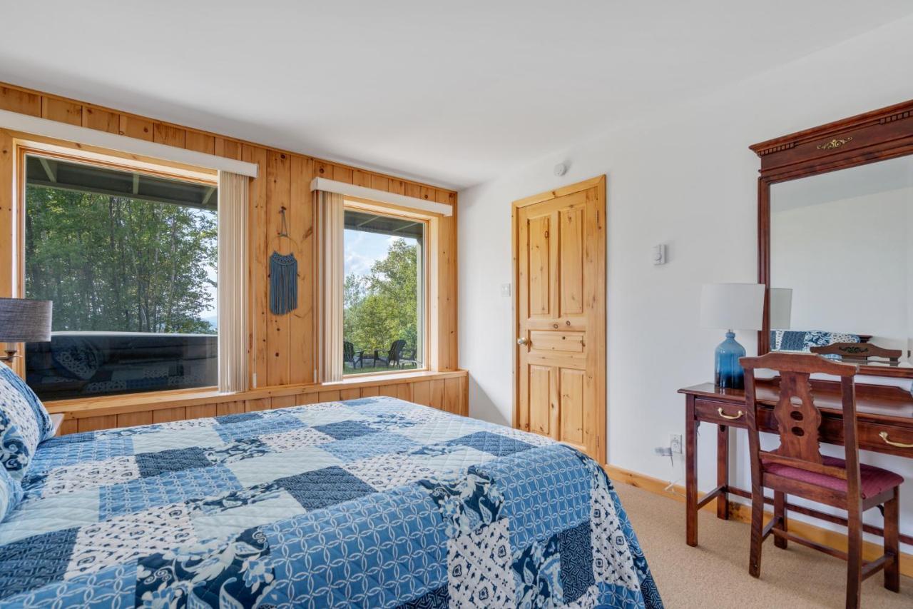 Montfjord - Chalets, Spa Et Vue - Chantafjord #2 Sacre-Coeur Экстерьер фото