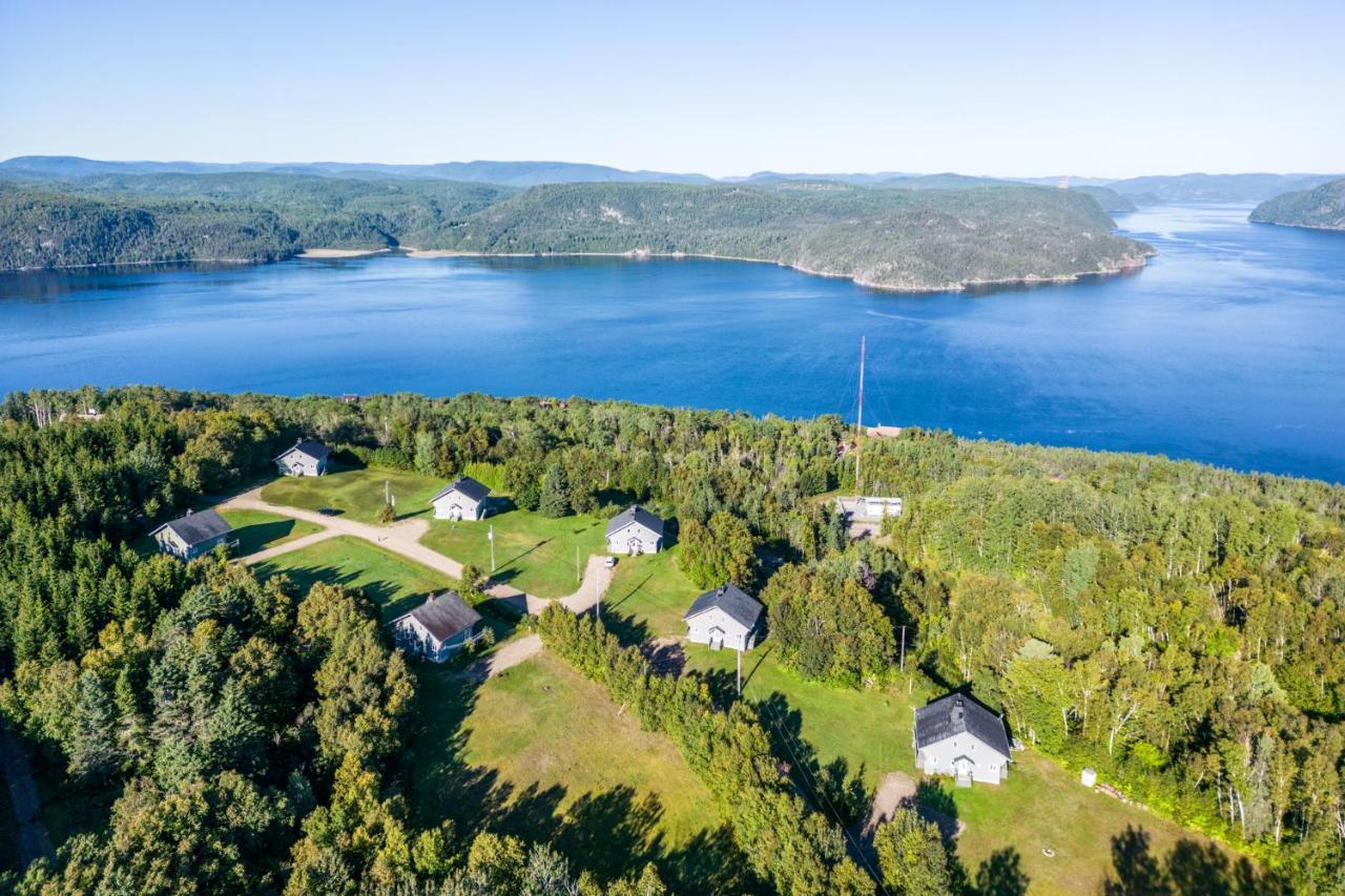 Montfjord - Chalets, Spa Et Vue - Chantafjord #2 Sacre-Coeur Экстерьер фото