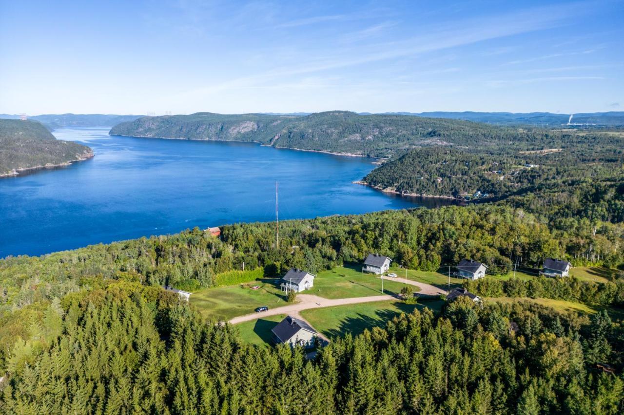 Montfjord - Chalets, Spa Et Vue - Chantafjord #2 Sacre-Coeur Экстерьер фото